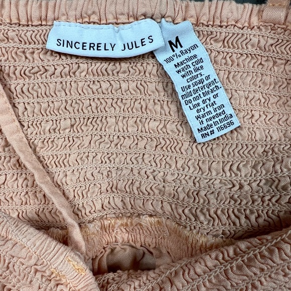 Sincerely Jules embroidered top. - Picture 4 of 4